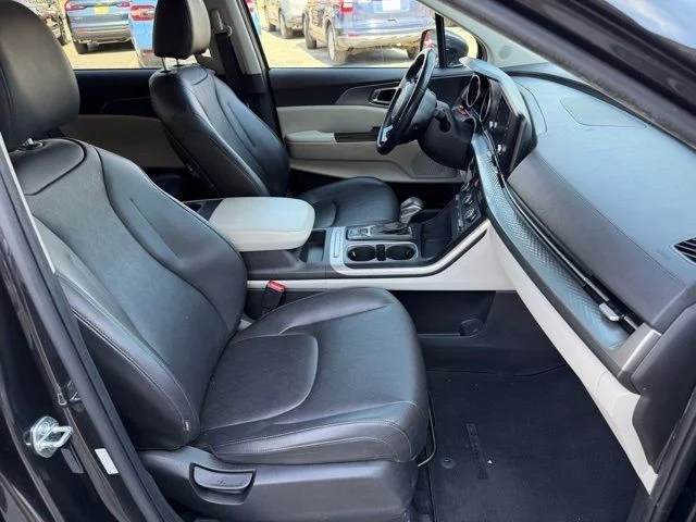Used 2022 Gray Kia LXS image 42
