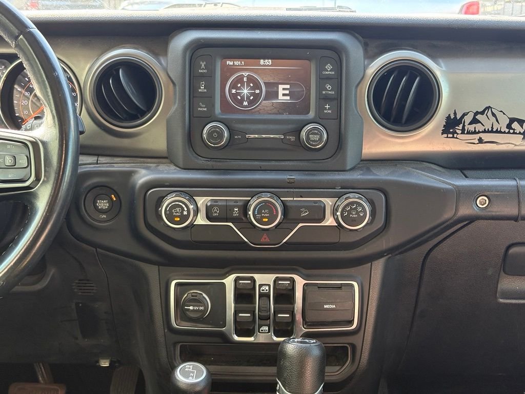 Used 2019 Silver Jeep Unlimited Sport S image 13