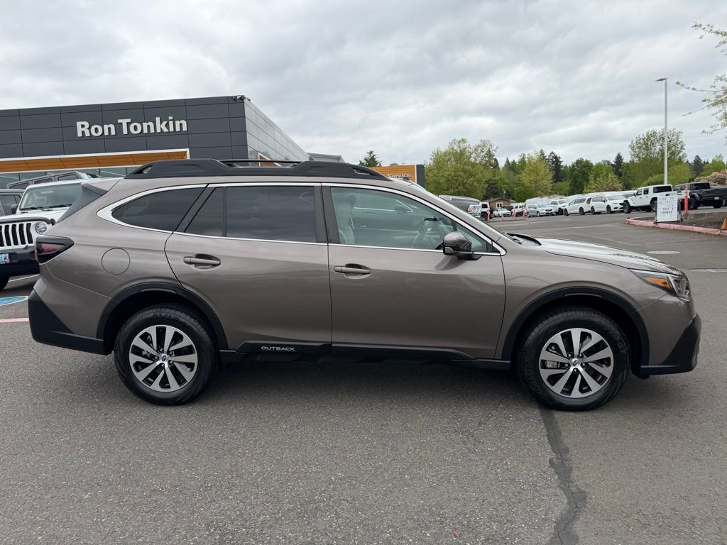 Used 2021 Brilliant Bronze Metallic Subaru Premium image 8