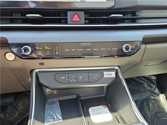 New 2026 Ceramic Silver KIA SX Passenger image 20