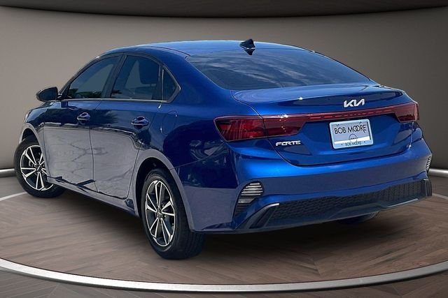 Used 2023 Blue Kia LXS image 10