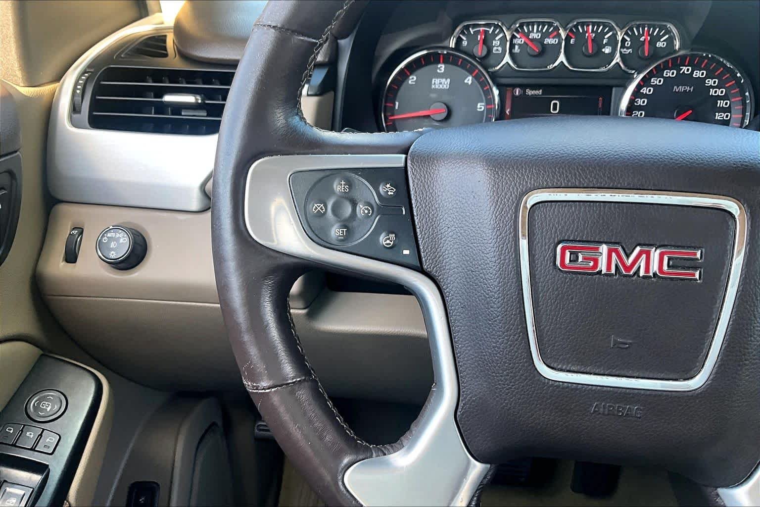 Used 2015 Iridium Metallic GMC SLT image 23