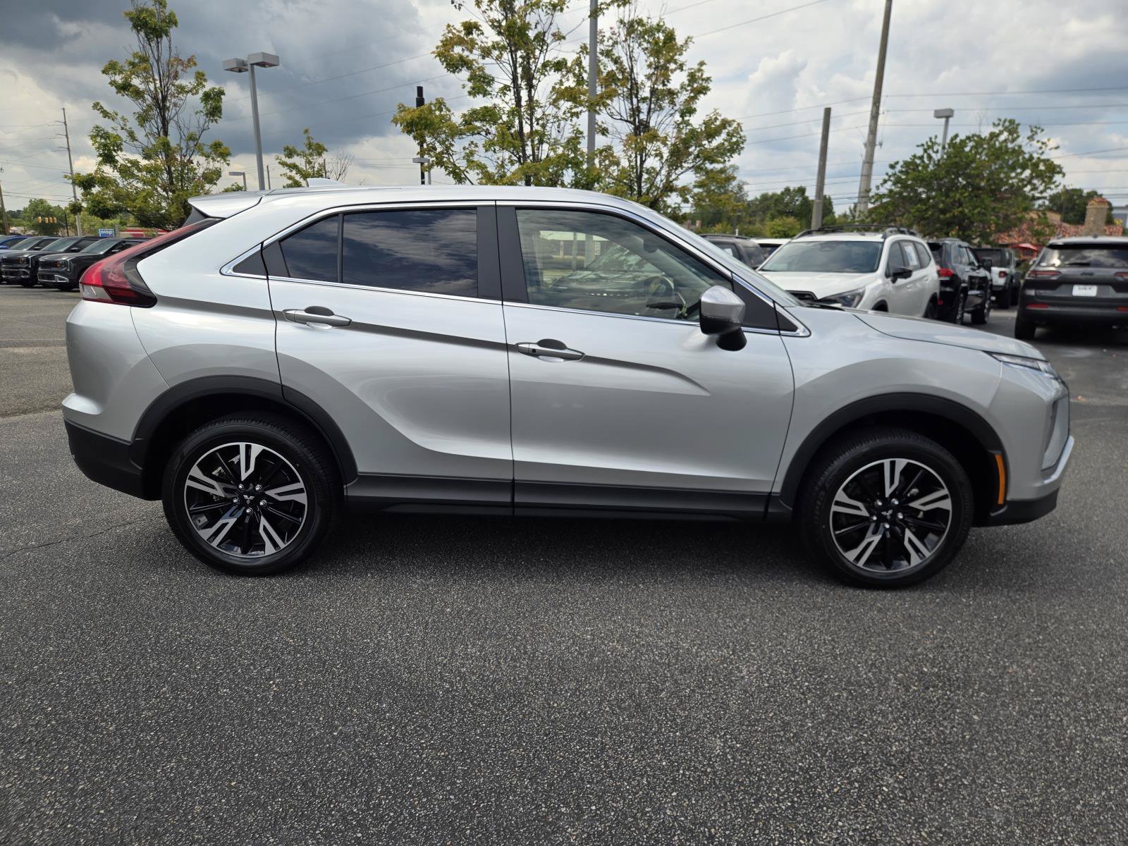 2025 Mitsubishi Eclipse Cross SE - Photo 7
