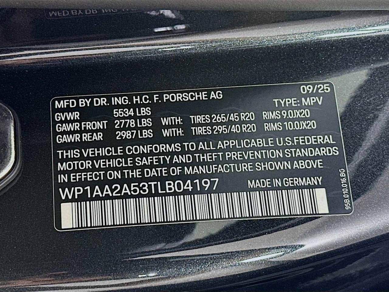 Certified Used 2026 VOLCANO GREY Porsche  image 33