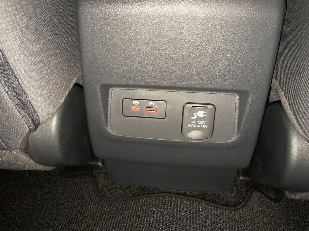 New 2026 Glacier White Nissan Crew Cab SV image 25