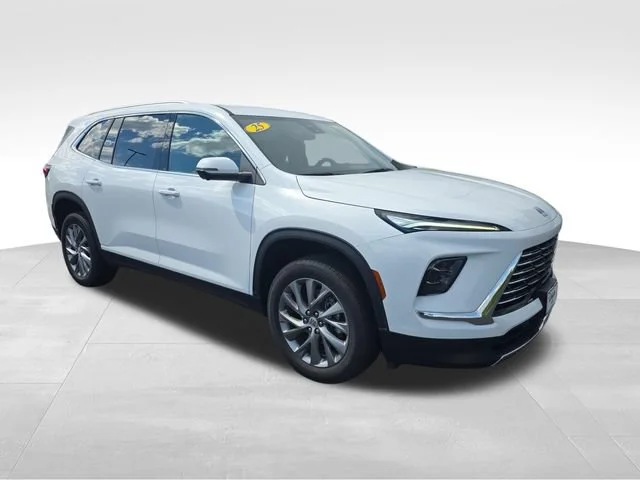 Used 2025 Summit White Buick Preferred image 7