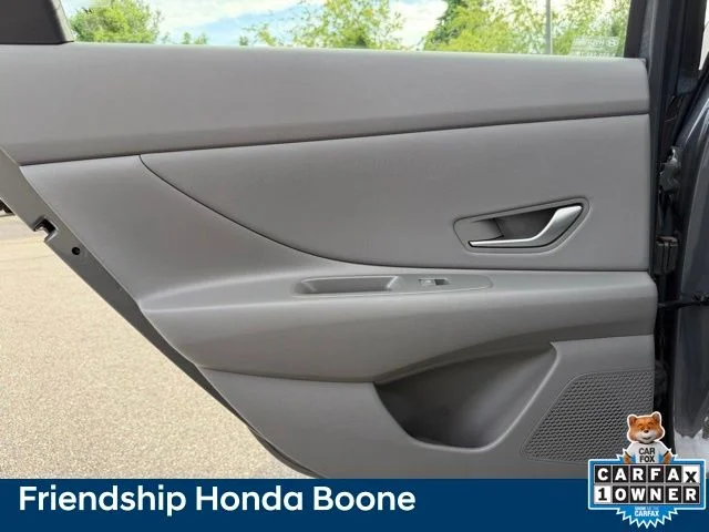 Used 2024 Gray Hyundai SEL image 34
