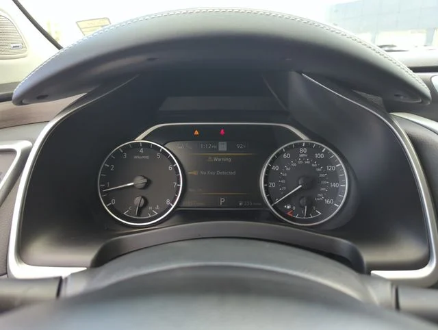 Used 2020 Silver Nissan Platinum image 47