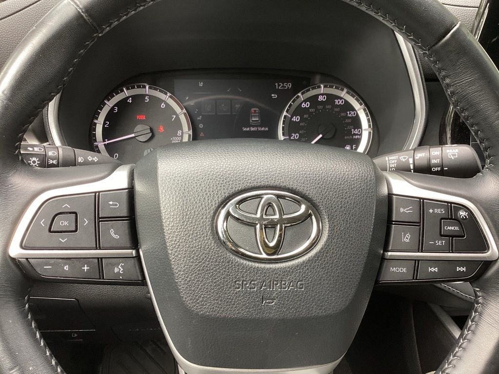 Used 2023 Black Toyota XLE image 19