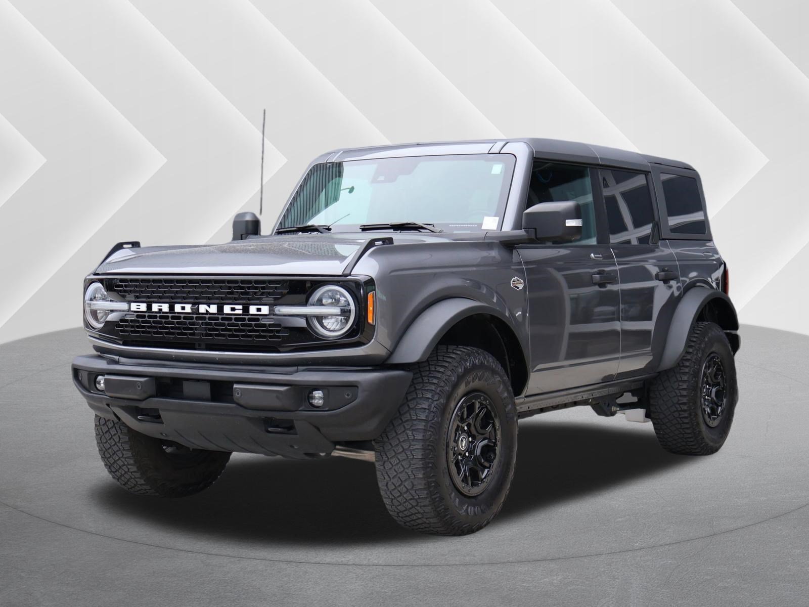 Used 2022 Gray Metallic Ford Base 4 Door Advanced 4x4 image 1