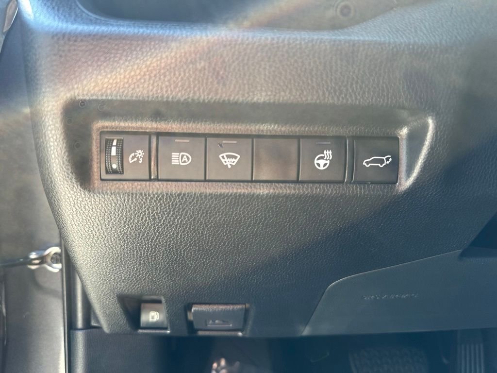 Used 2022 Gray Toyota XLE image 10