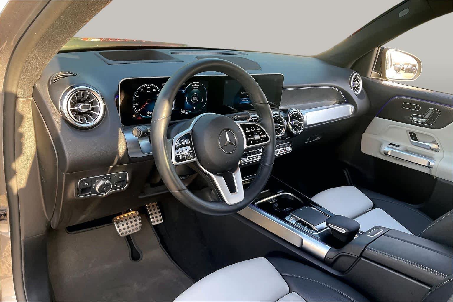 Used 2020 Mountain Grey Metallic Mercedes-Benz GLB 250 image 17