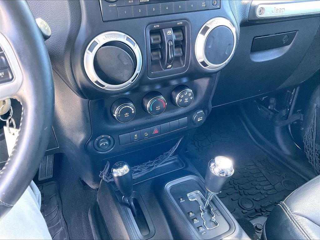 Used 2015 Black Jeep Unlimited Freedom Edition image 26