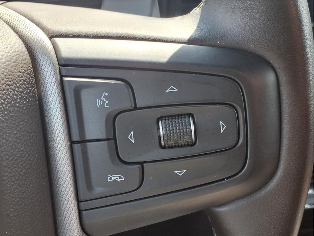 Used 2024 White GMC Denali image 17