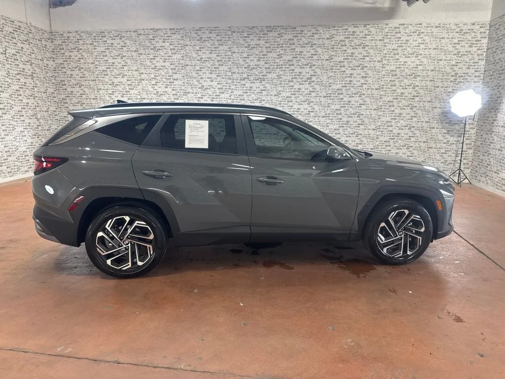 Used 2026 Hampton Gray Hyundai SEL image 7