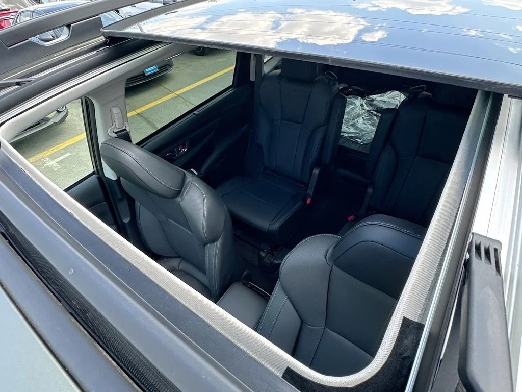 New 2026 AUTUMN GREEN METALLIC Subaru Limited 7-Passenger image 26