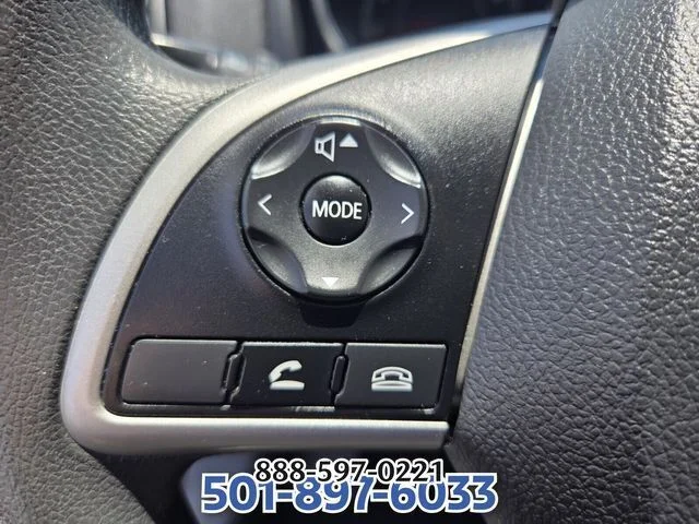 Used 2024 Silver Mitsubishi  image 29