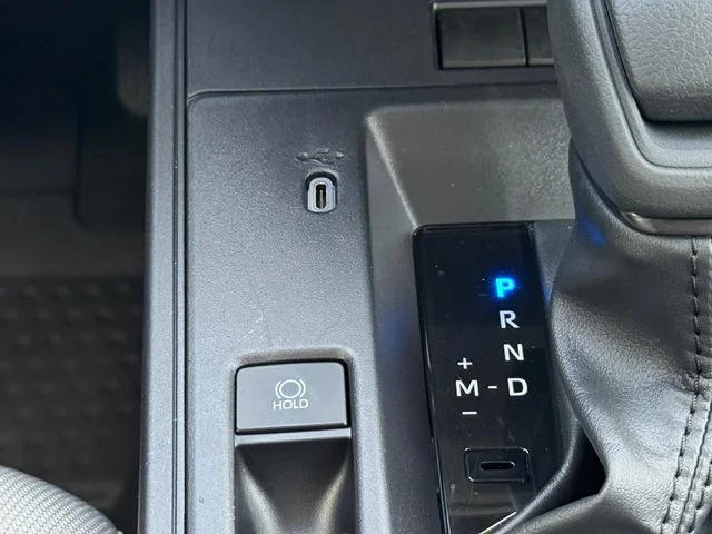 Used 2026  Toyota L image 6