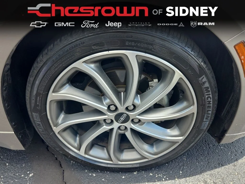 Used 2018 Brown Lincoln Select image 20