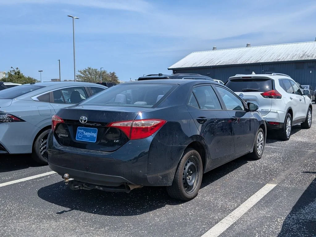 Used 2018 Blue Toyota LE image 3
