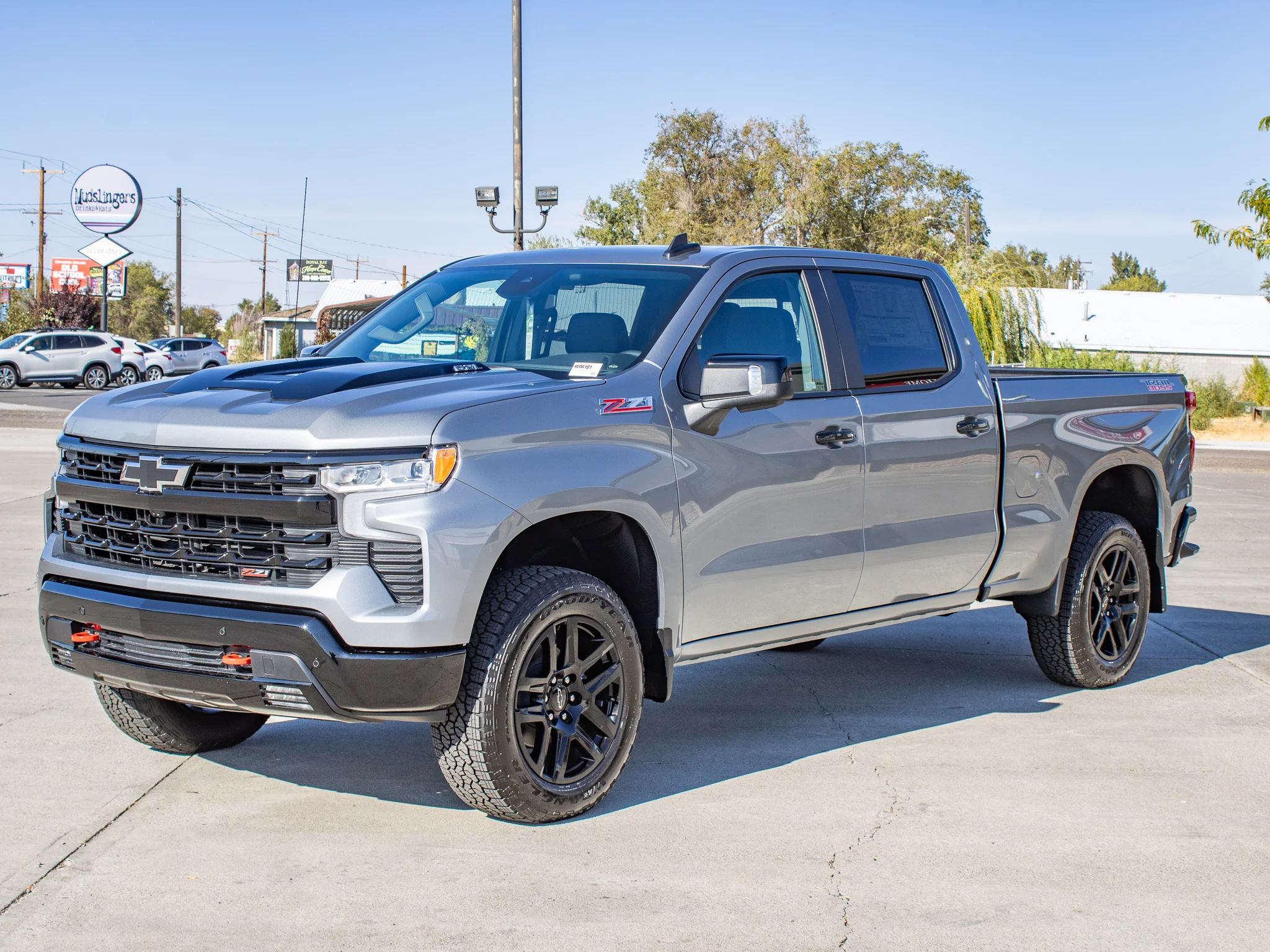 New 2026 STERLING GRAY METALLIC Chevrolet LT Trail Boss image 4