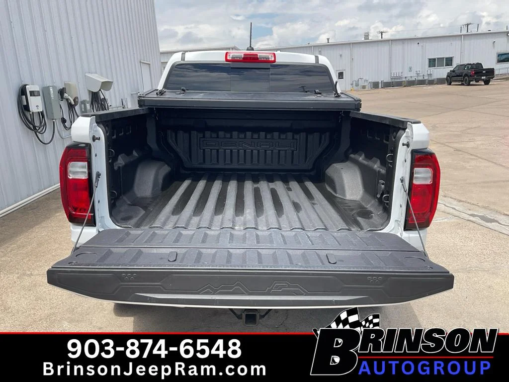 Used 2024 Summit White GMC 4WD Denali image 10