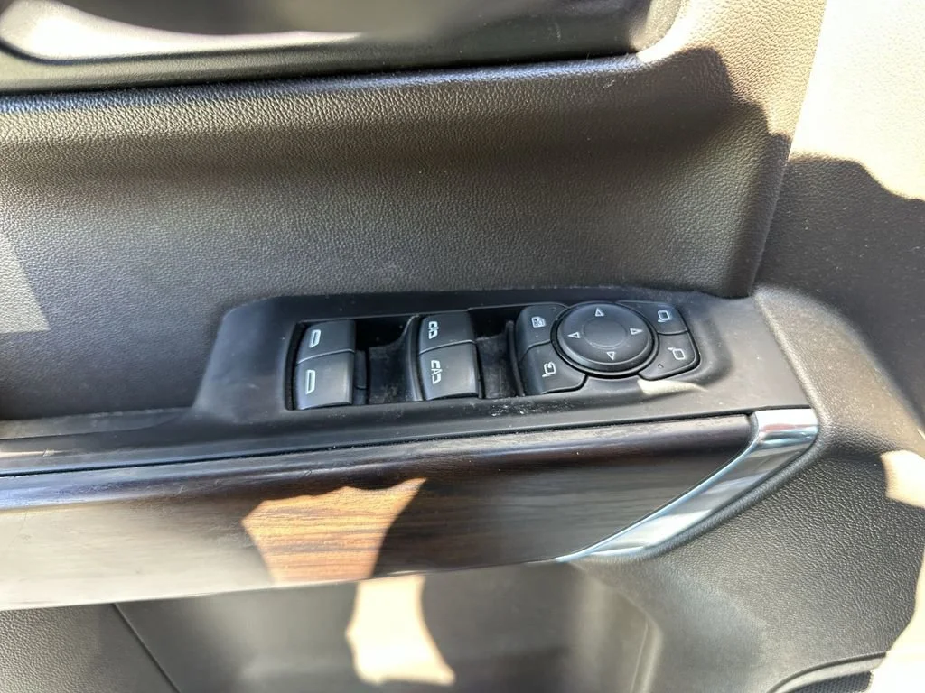 Used 2019 SUMMIT WHITE GMC SLT image 5
