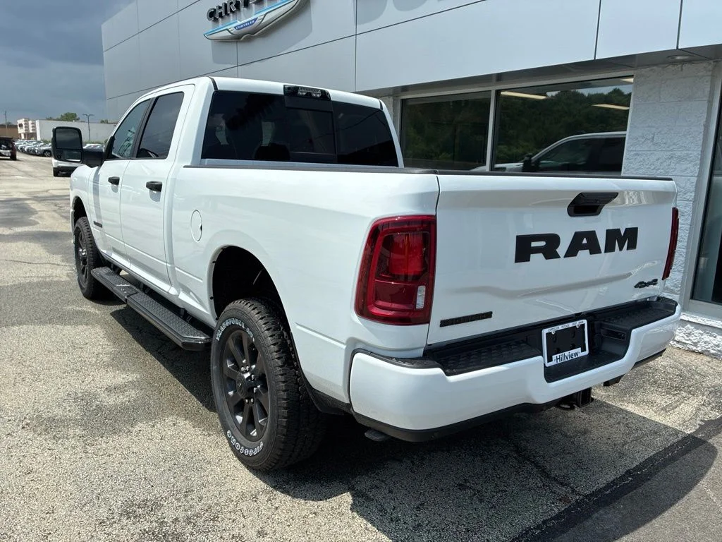 New 2026 Bright White Clear-Coat Exterior Paint RAM Big Horn image 3