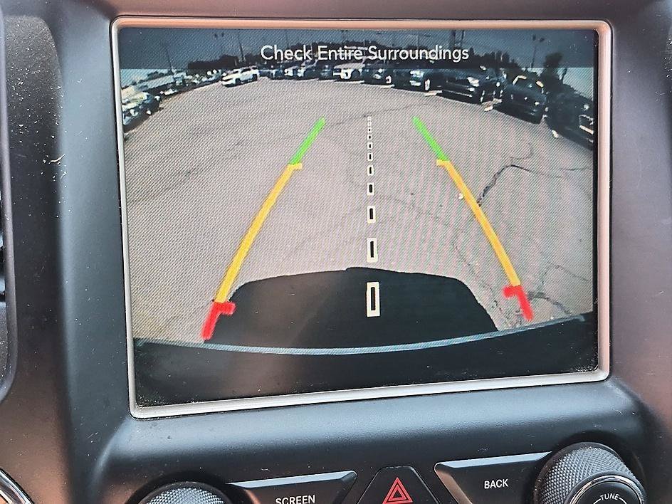 Used 2016 Brilliant Black Crystal Pearlcoat Jeep Limited image 21