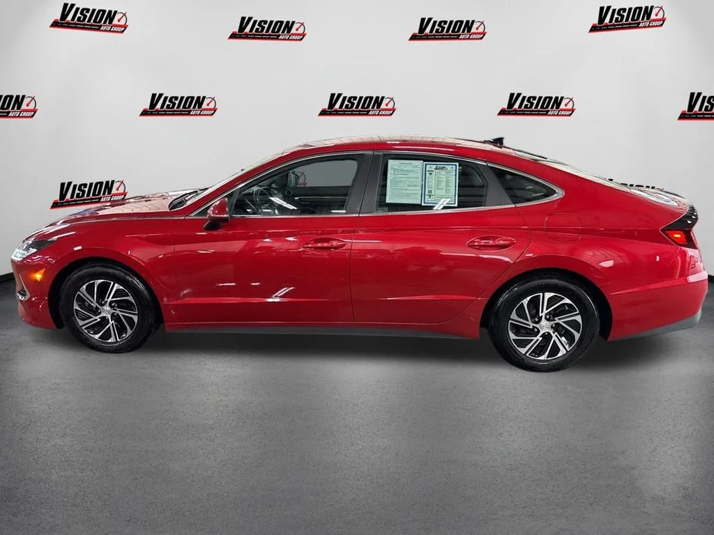 Certified Used 2021 Red Hyundai Blue image 8