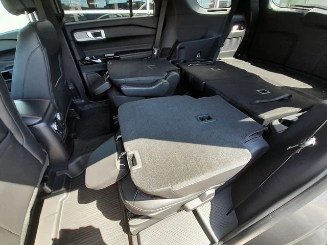 Used 2023 Gray Metallic Ford ST-Line image 56
