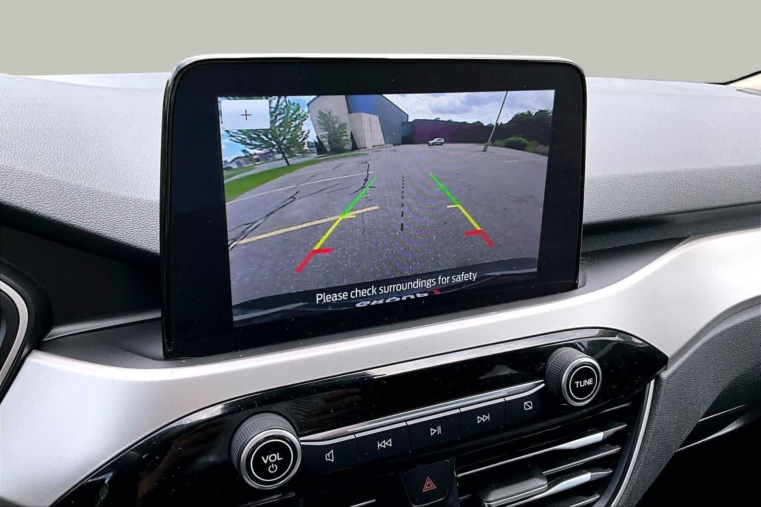 Used 2020 Magnetic Ford SE image 29