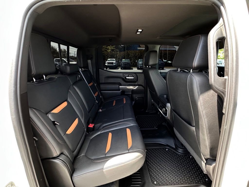 Used 2021 SUMMIT WHITE GMC AT4 image 17