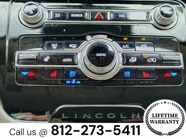 Used 2021 Blue Lincoln Standard image 16