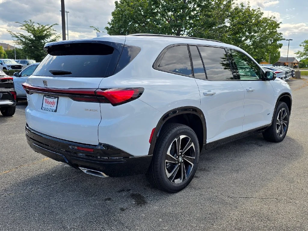 2026 Buick Enclave Sport Touring - Photo 8