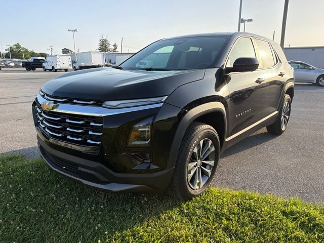 Used 2025 Mosaic Black Metallic Chevrolet LT image 3