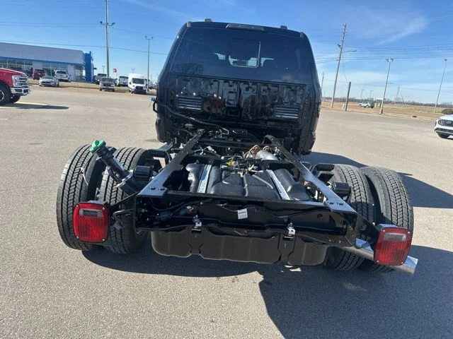 New 2026 Agate Black Metallic Ford F-550® XL image 23