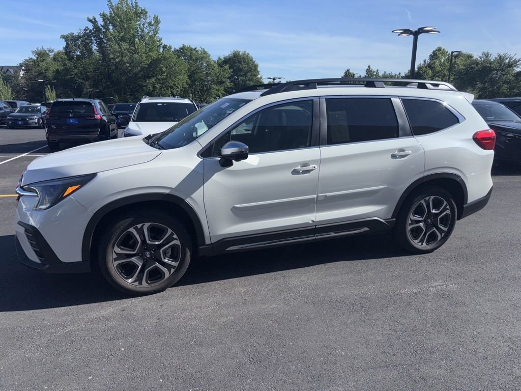 2023 Subaru Ascent Limited 7 Passenger's photo