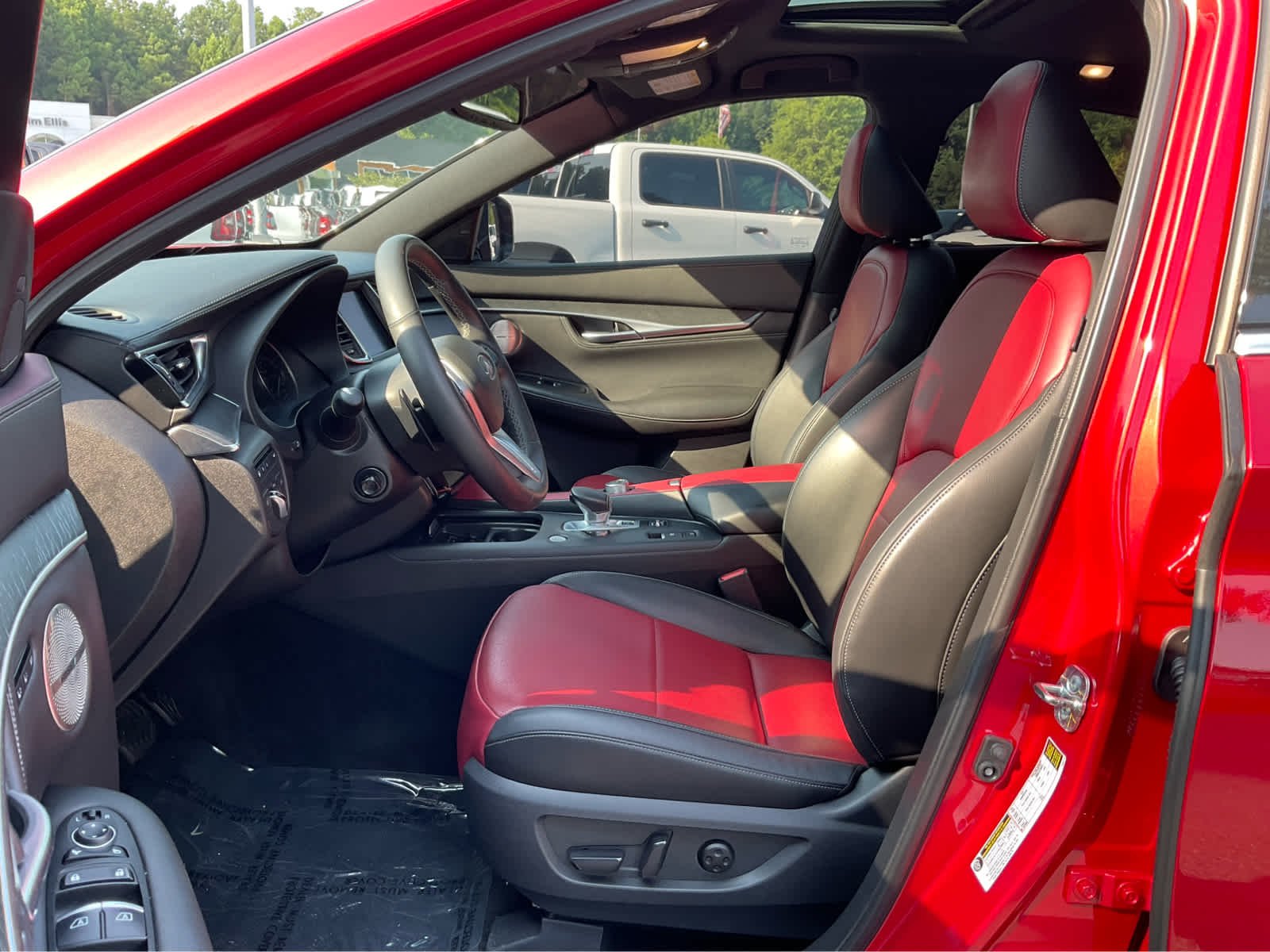 Used 2023 Dynamic Sunstone Red INFINITI SENSORY image 13