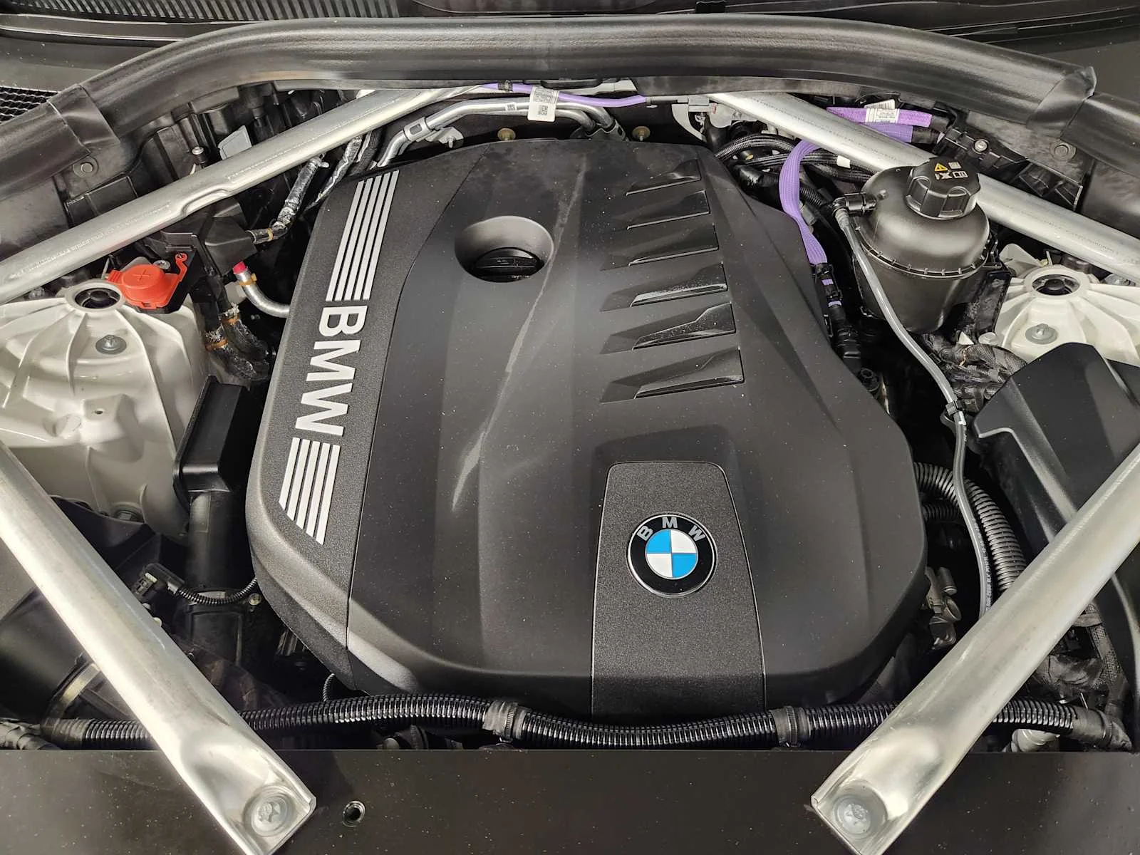Used 2026 Alpine White BMW xDrive40i - Sports Activity Vehicle image 59