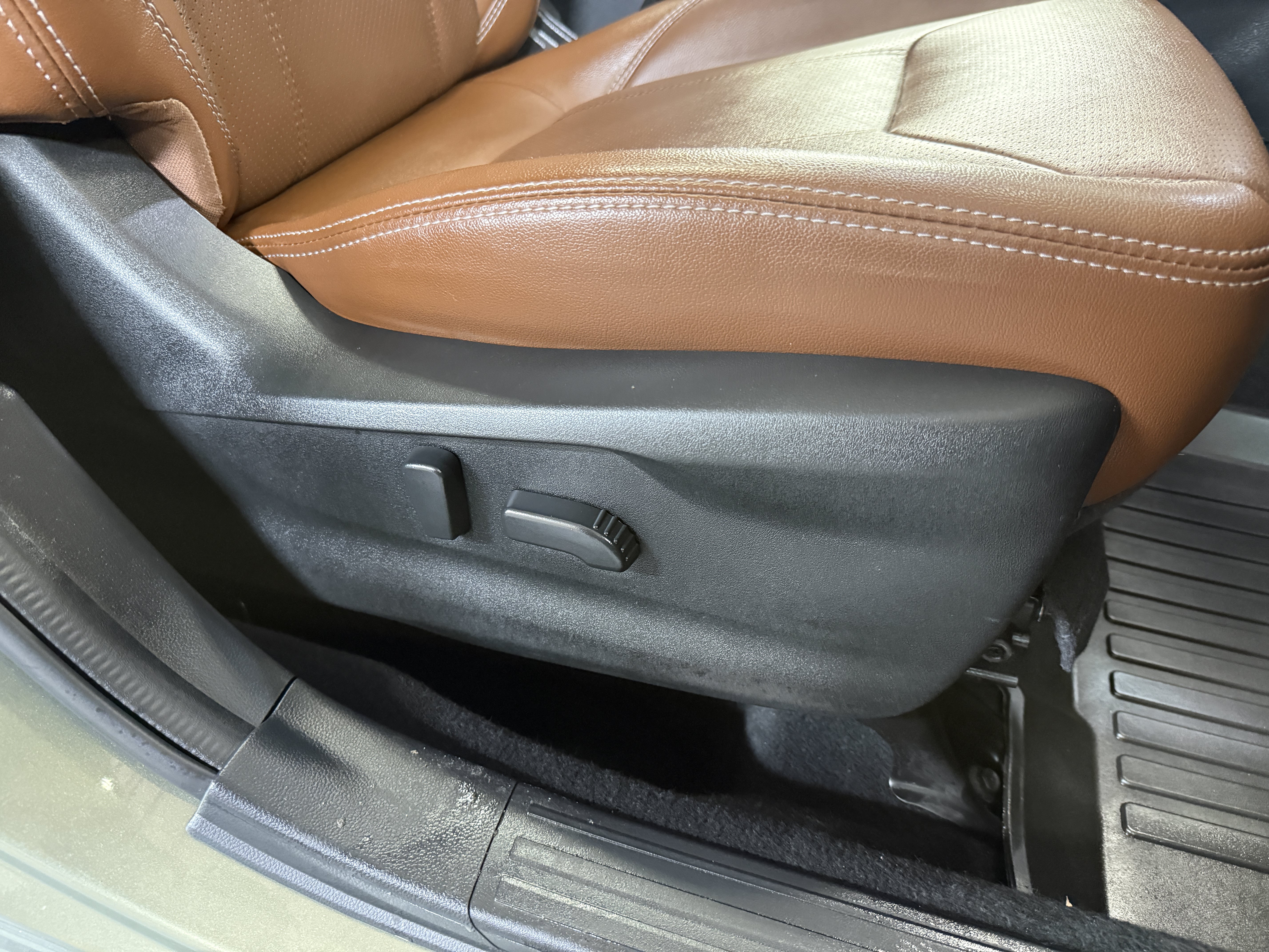 Used 2020 Jasper Green Metallic Subaru Touring image 23