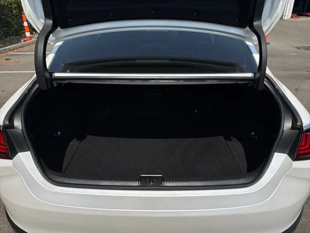 Used 2021 White Pearl Lexus ES 250 image 21