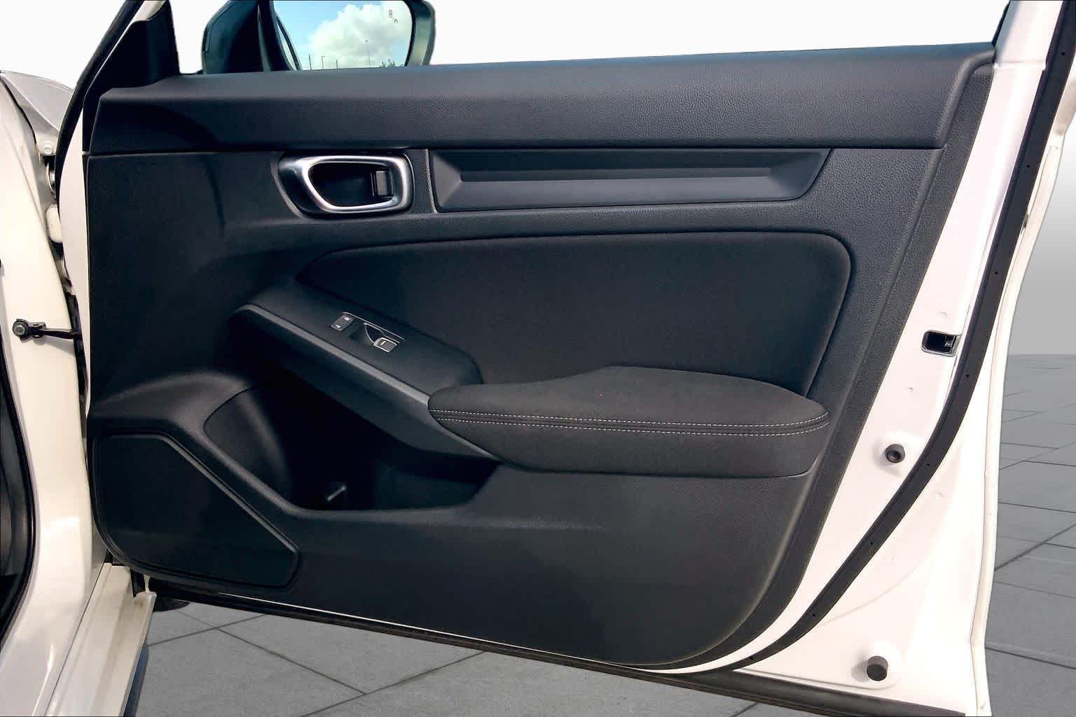 2026 Honda Civic Hatchback Sport - Photo 22