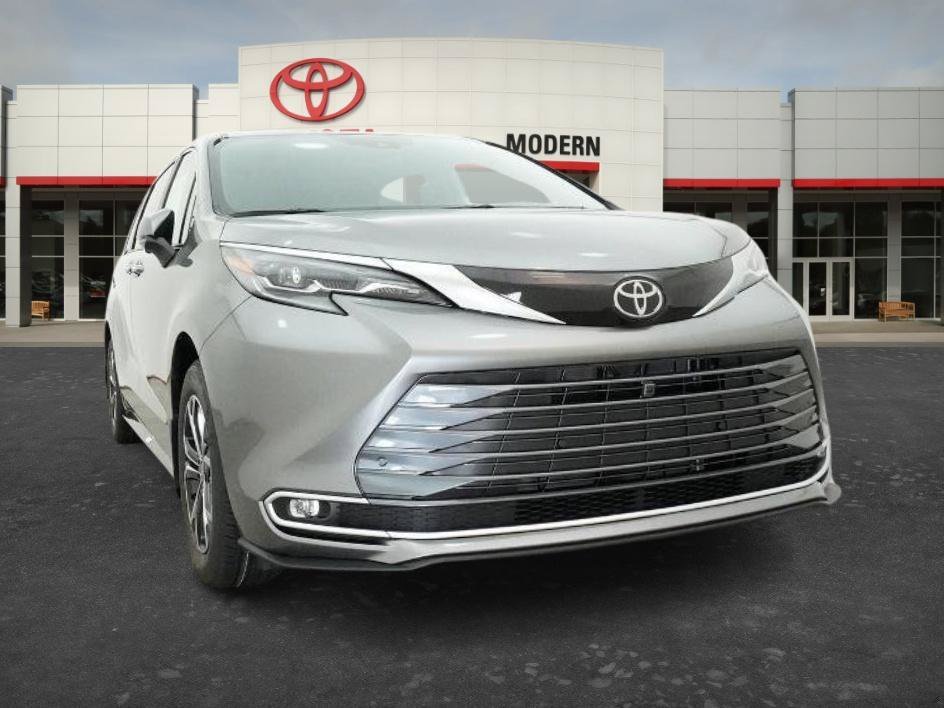 New 2026 Heavy Metallic Toyota Platinum image 7