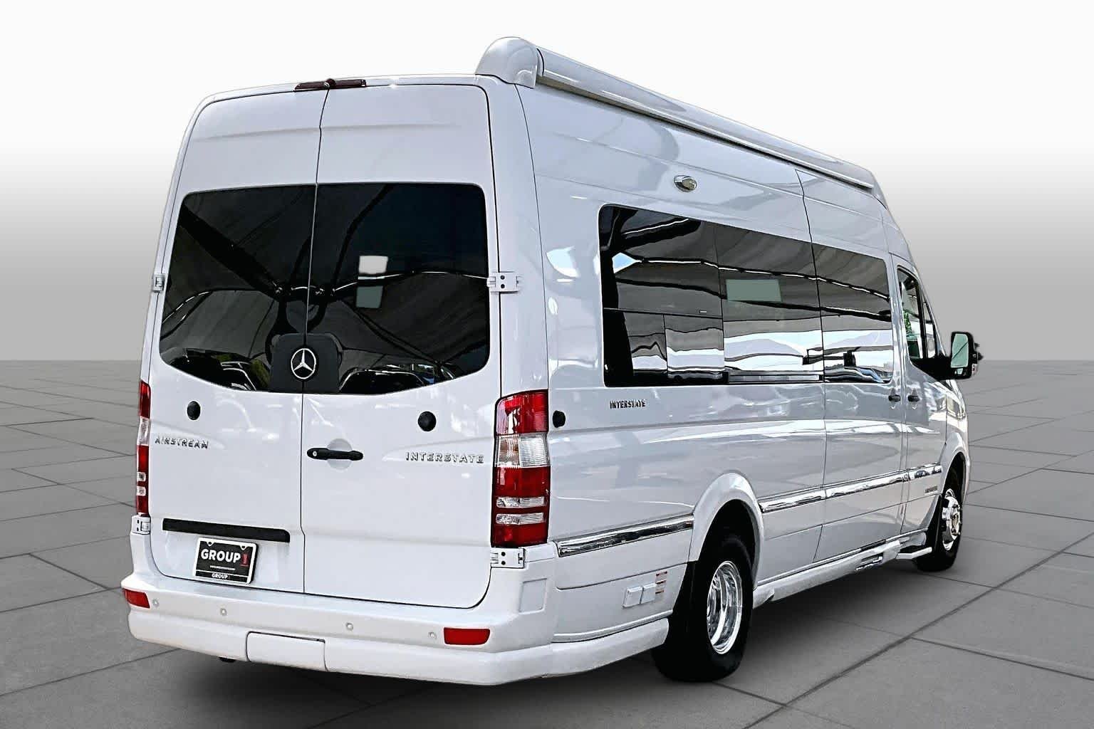 Used 2017 Arctic White Mercedes-Benz  image 13