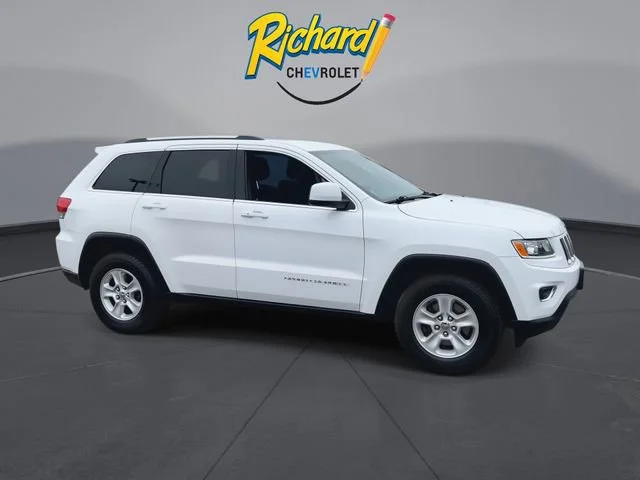 Used 2015 Jeep Grand Cherokee Laredo E with VIN 1C4RJFAGXFC158467 for sale in Cheshire, CT