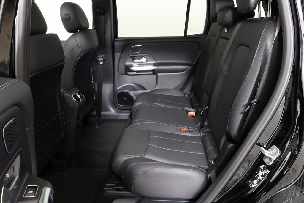 Used 2025 Black Mercedes-Benz GLB 250 image 15