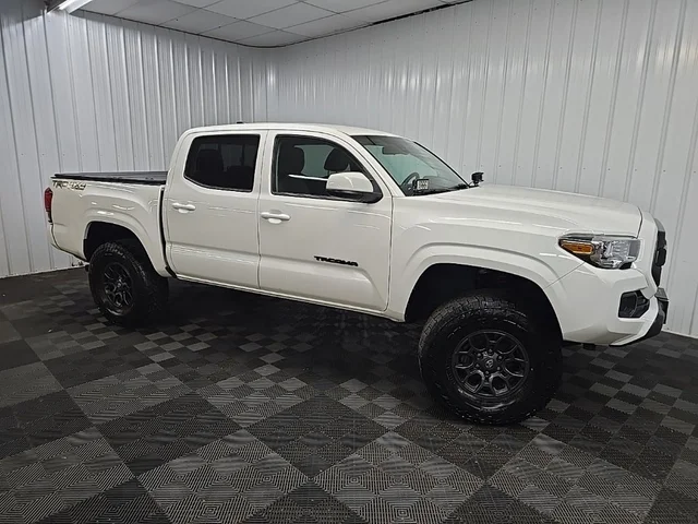 2022 Toyota Tacoma SR