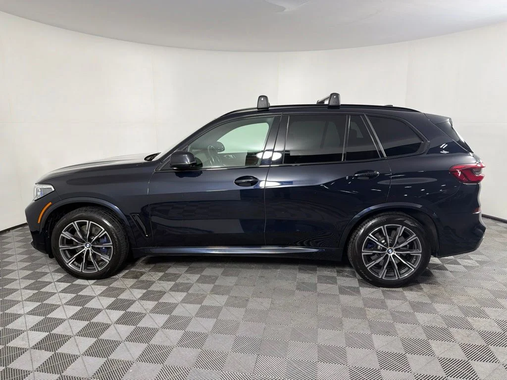 Used 2019 Black BMW xDrive50i image 8