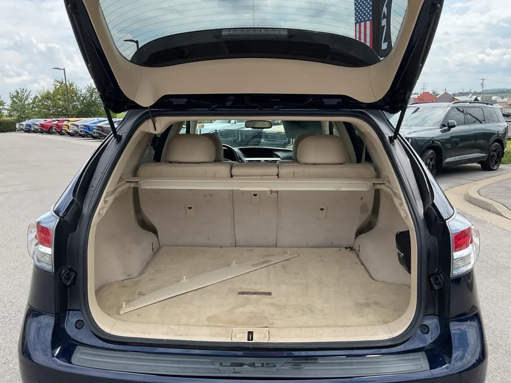 Used 2013 Deep Sea Mica Lexus Base image 17